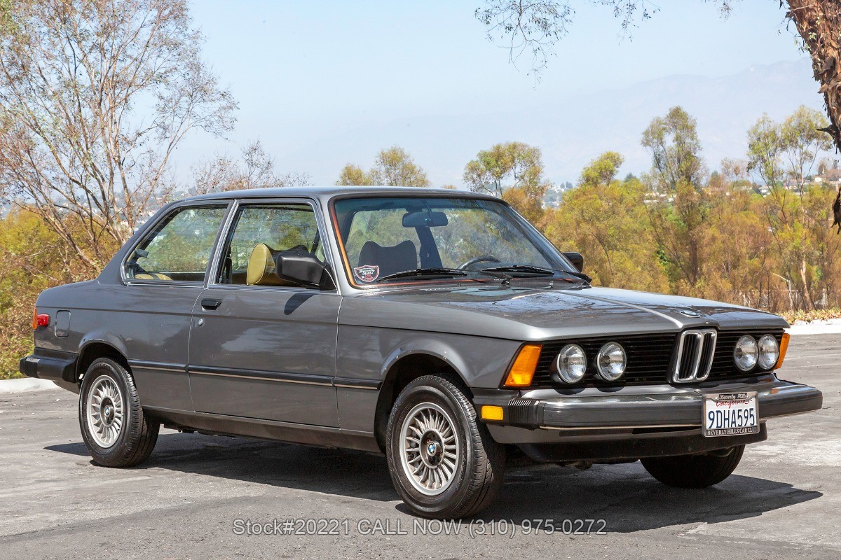 BMW-320i-1980