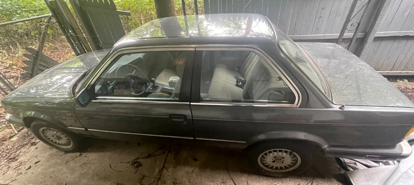 BMW-325e-1986