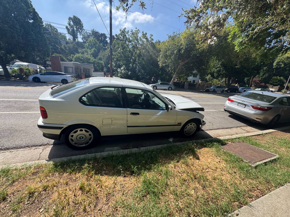 Bmw-318-ti-1995-White