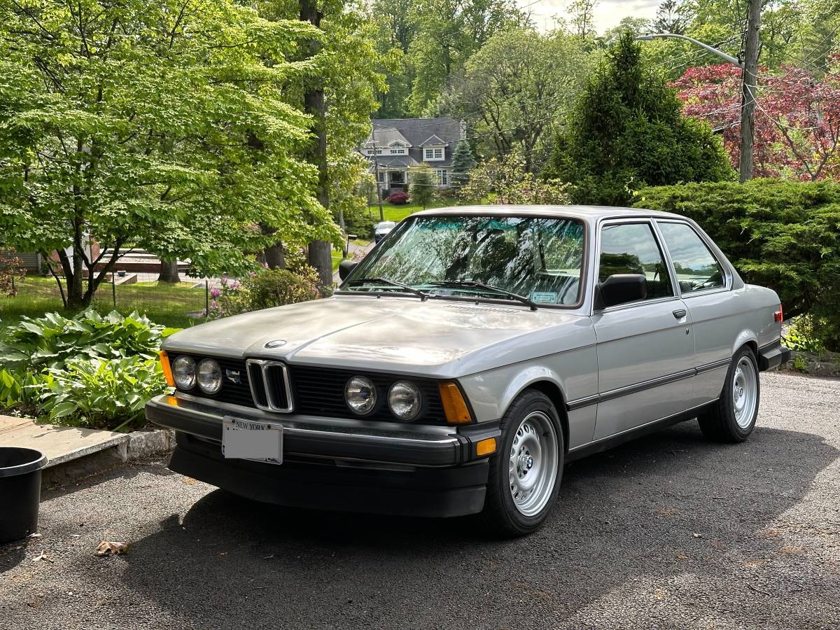 Bmw-320i-1981-Silver