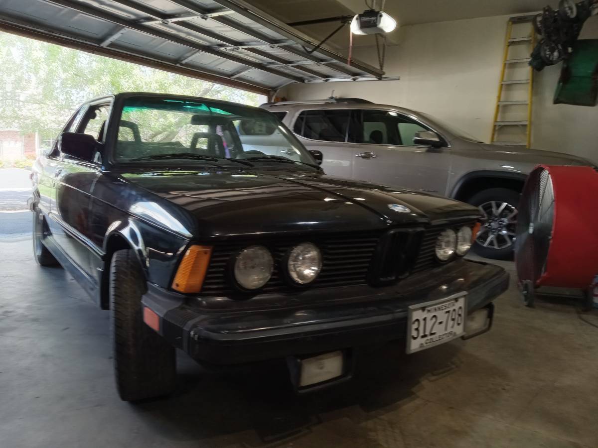 Bmw-323-baur-1982