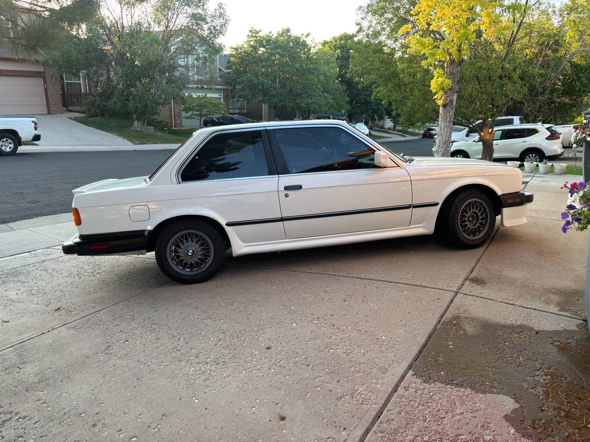 Bmw-325is-1987-White