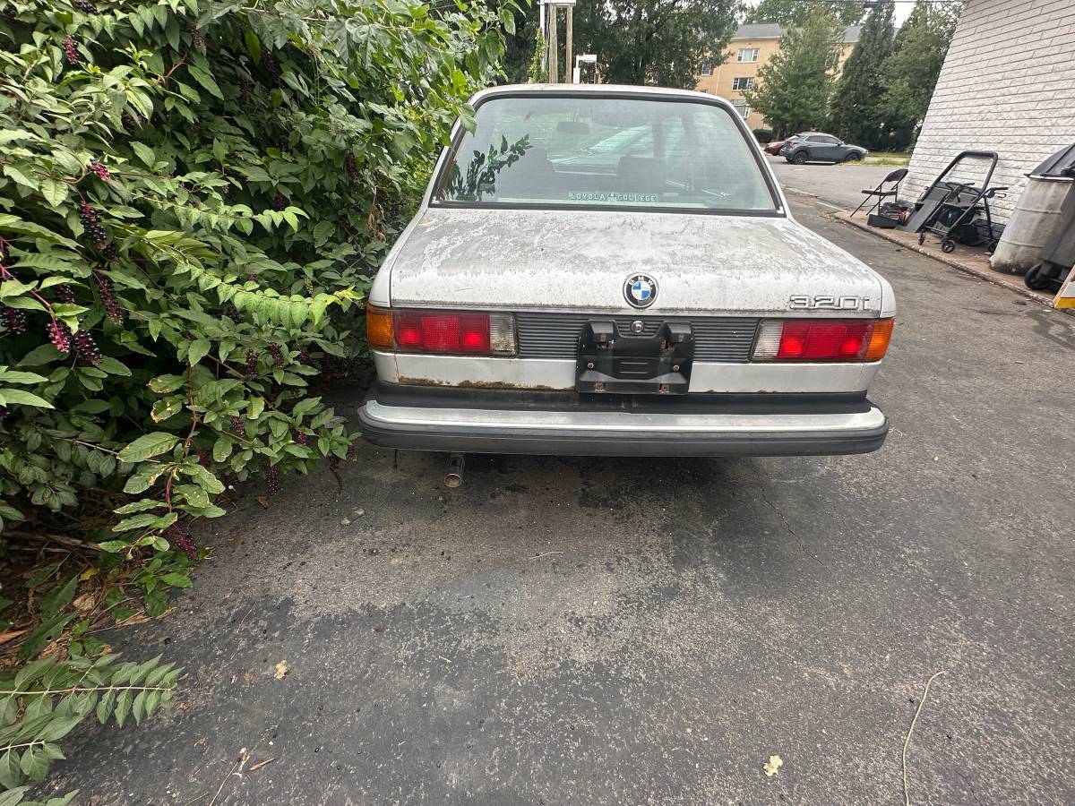 Bmw320i-1983-Silver
