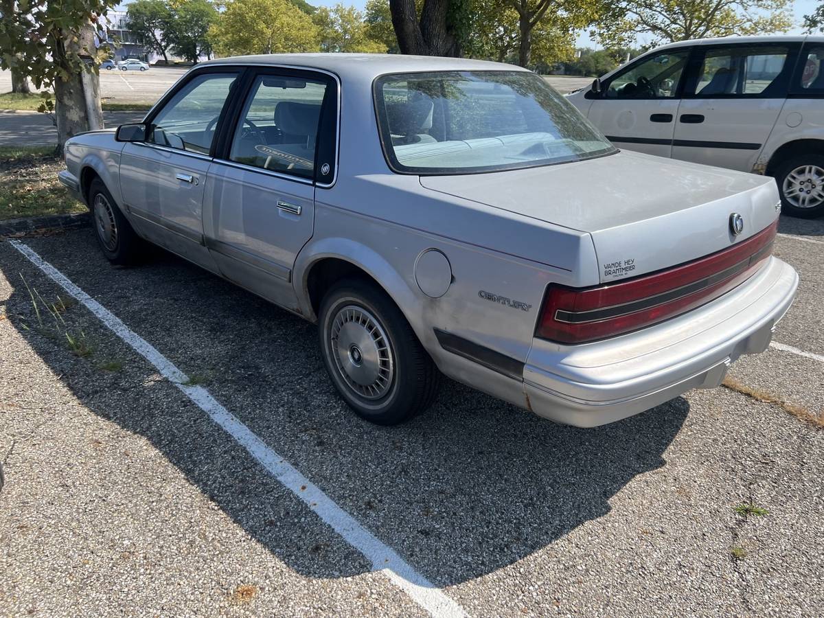 Buick-Century-1993-Gray