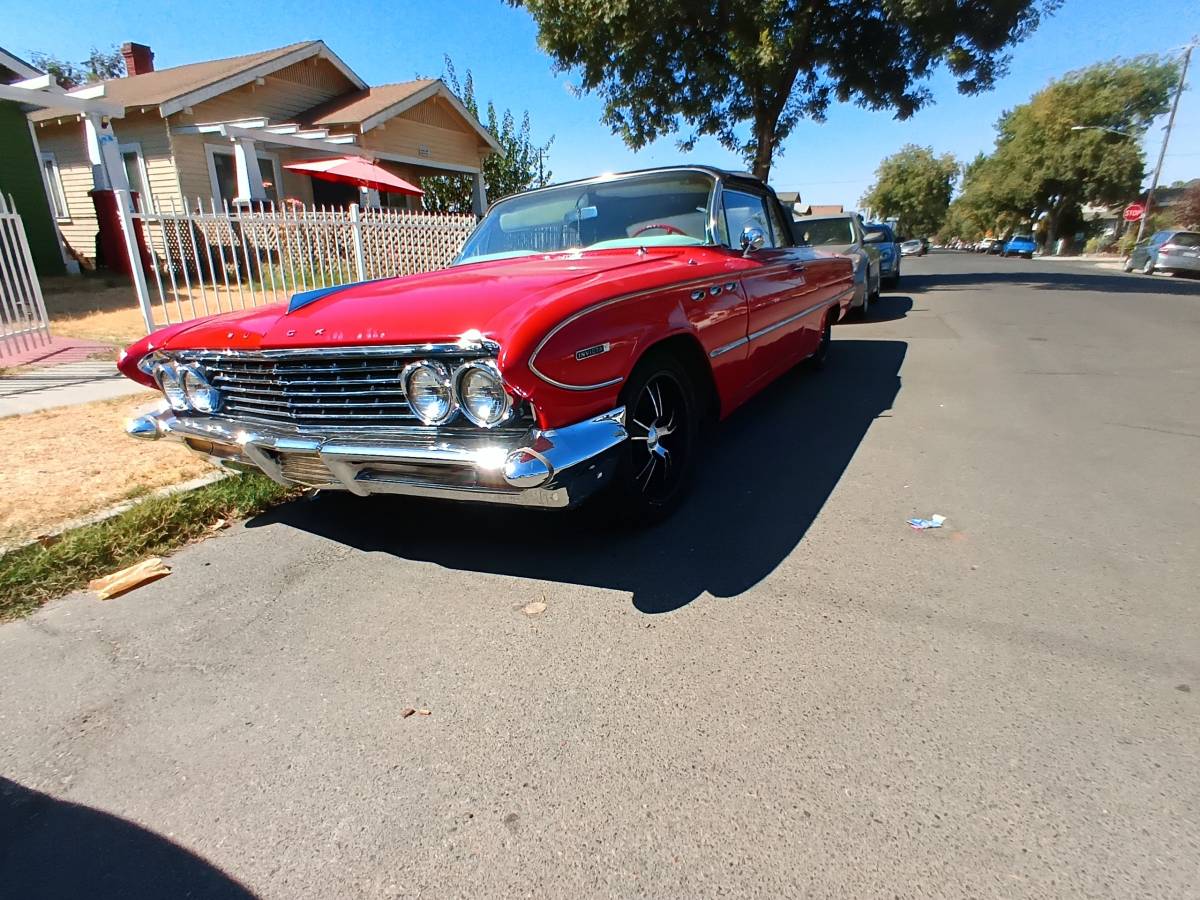 Buick-Invicta-1961