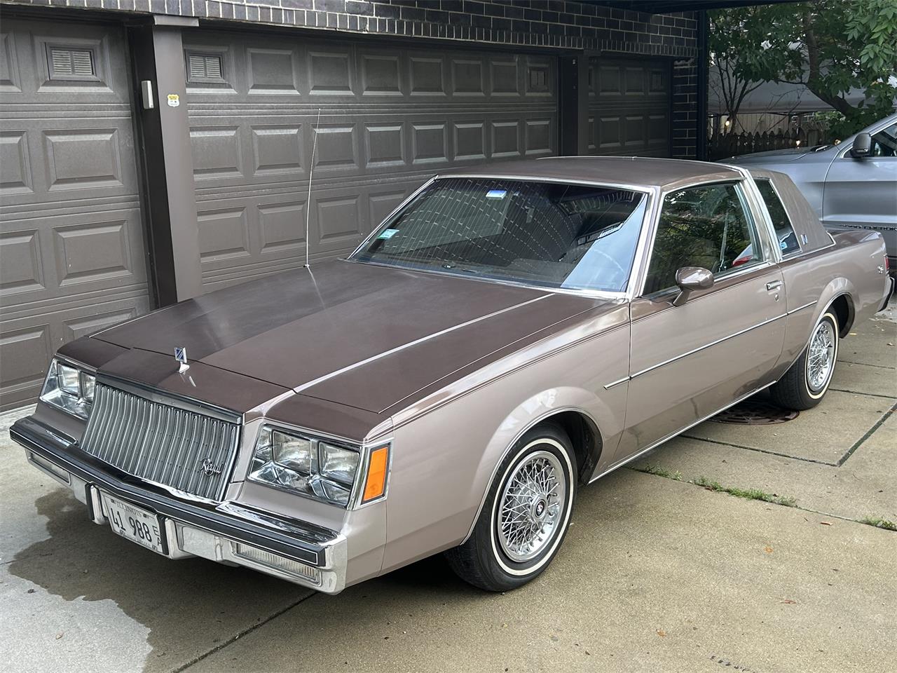 Buick-Regal-1983-Brown-Brown