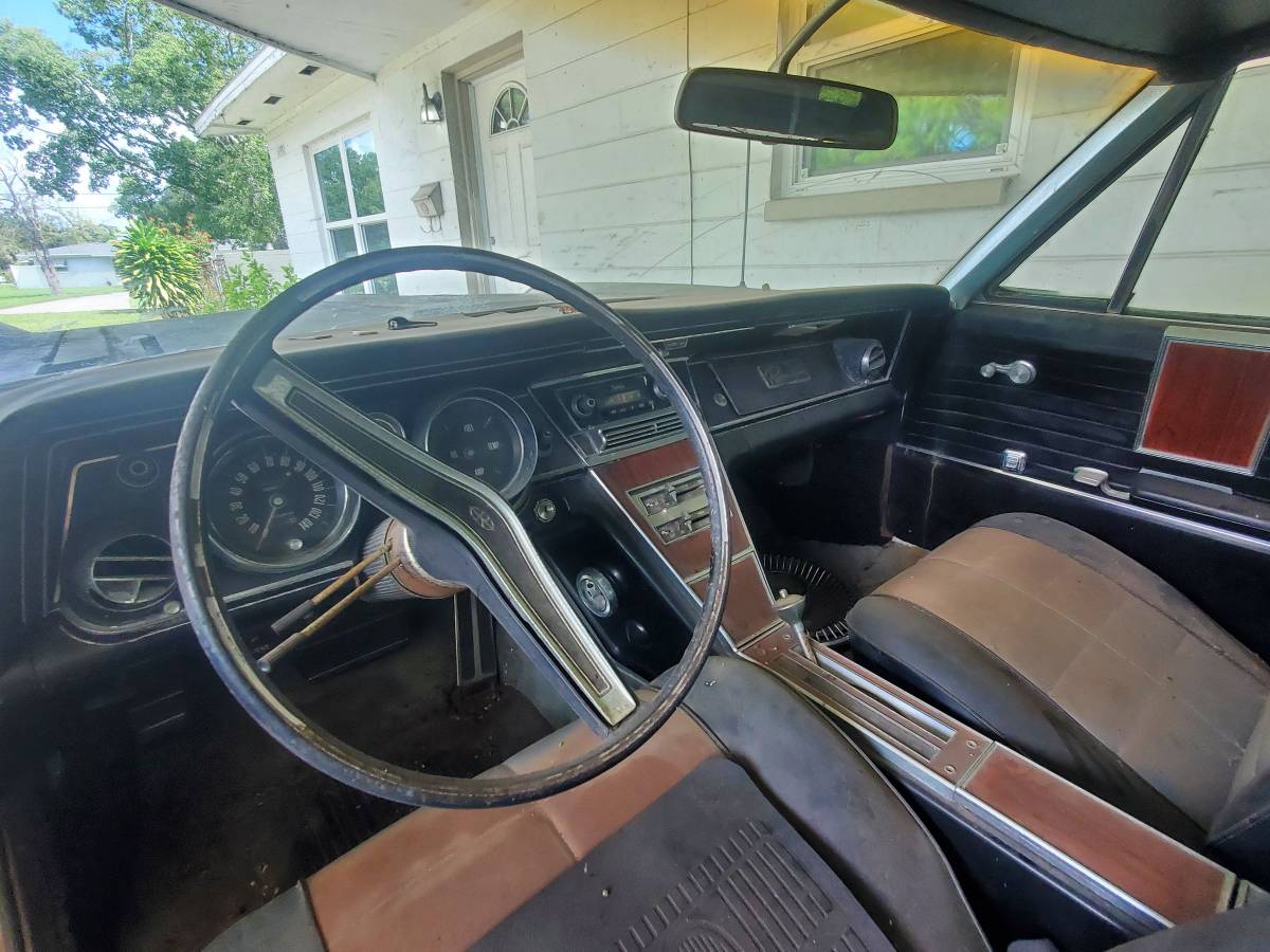 Buick-Riviera-1965-White