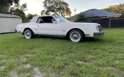 Buick Riviera 1982