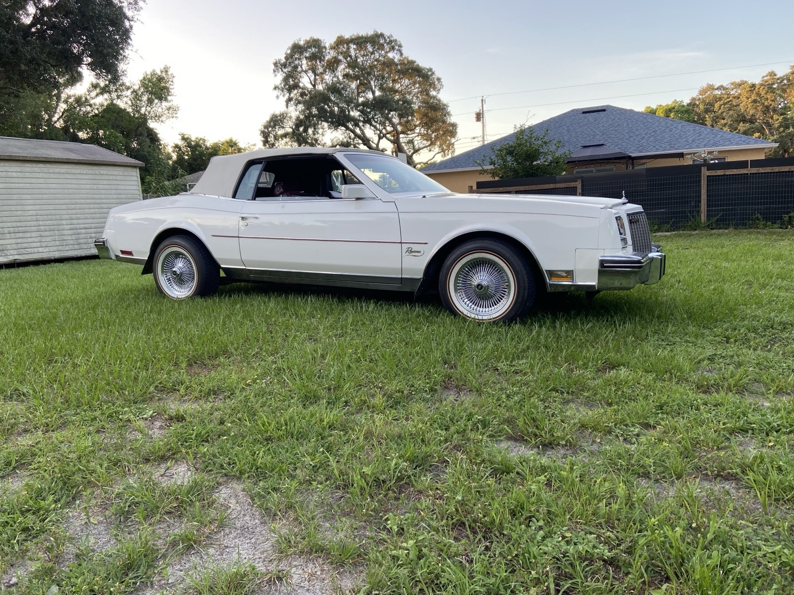 Buick-Riviera-1982-Convertible