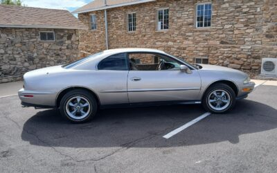 Buick Riviera 1996