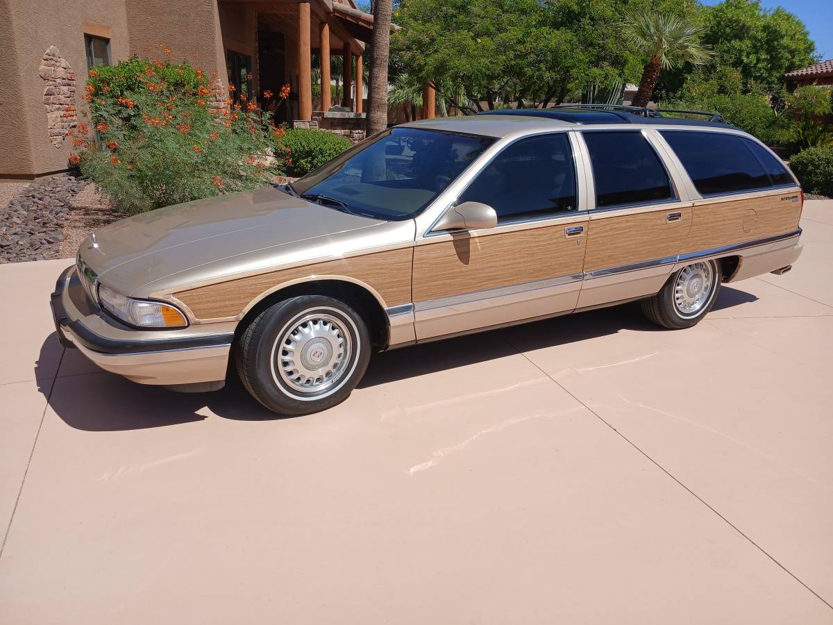 Buick-Roadmaster-1996-Brown