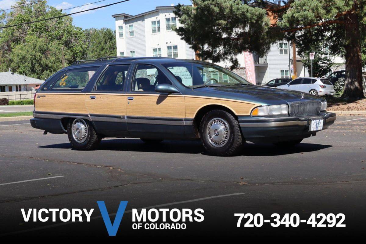 Buick-Roadmaster-estate-1996