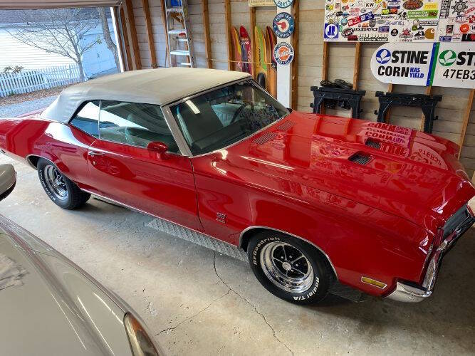 Buick-Skylark-1971-RedWhite-Top