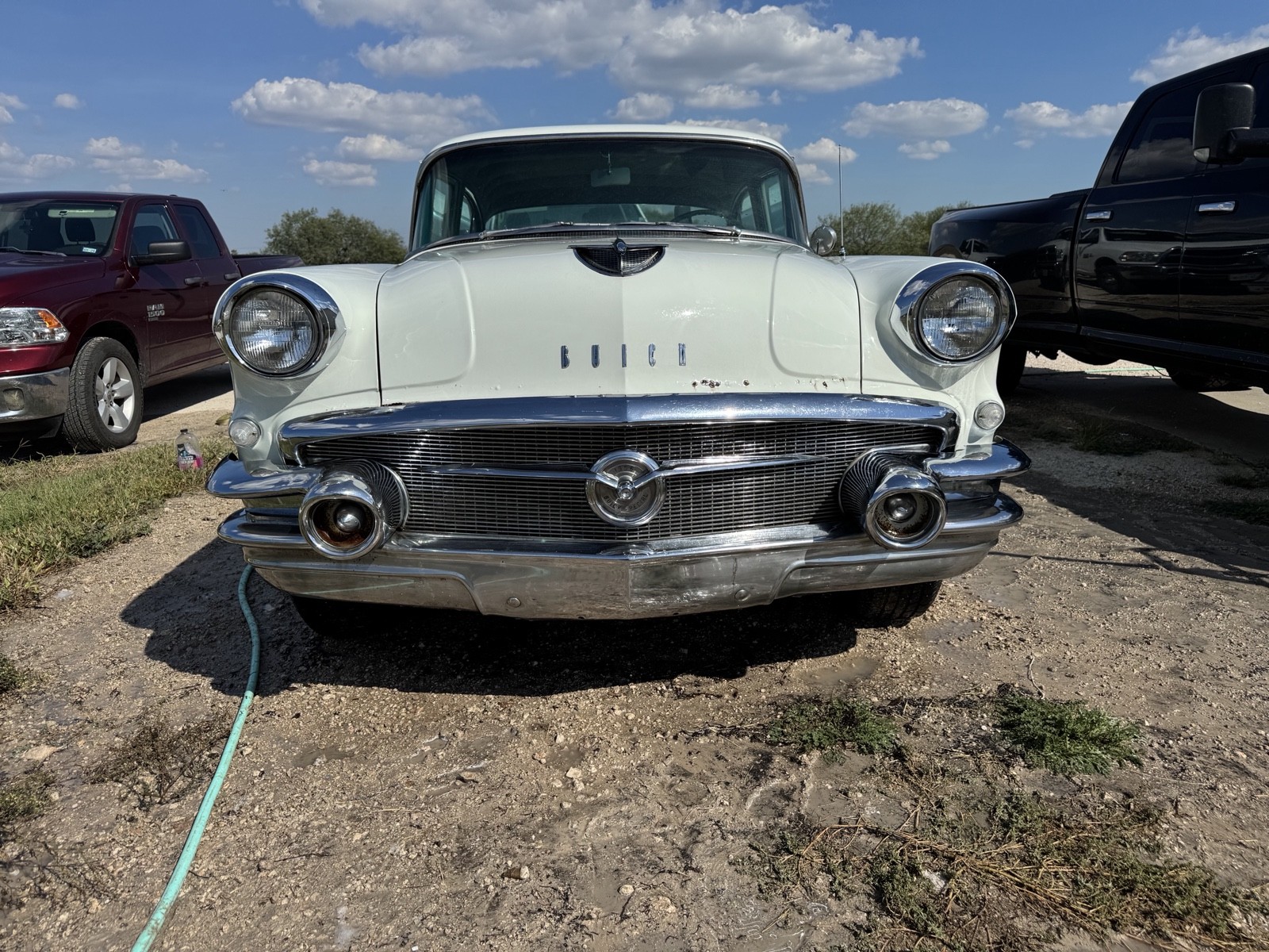 Buick-Special-1956-Sedan