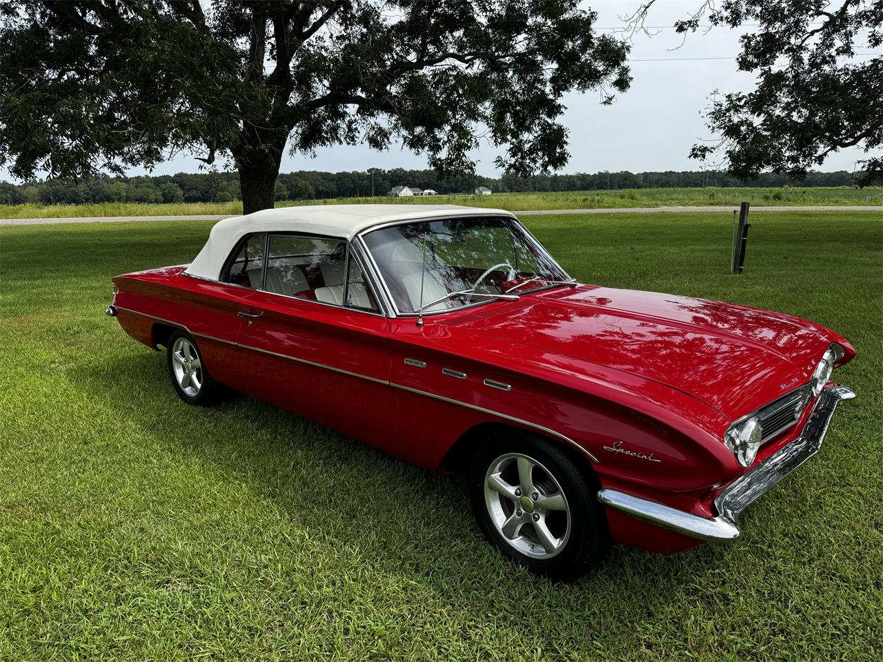Buick-Special-deluxe-1962-Red-Two-tone-red-amp-white