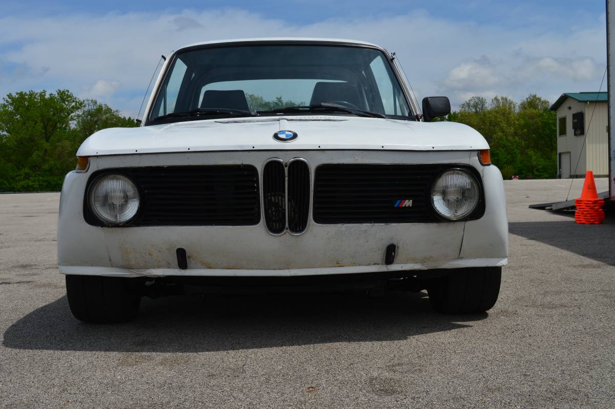 Bwm-2002-1967-White
