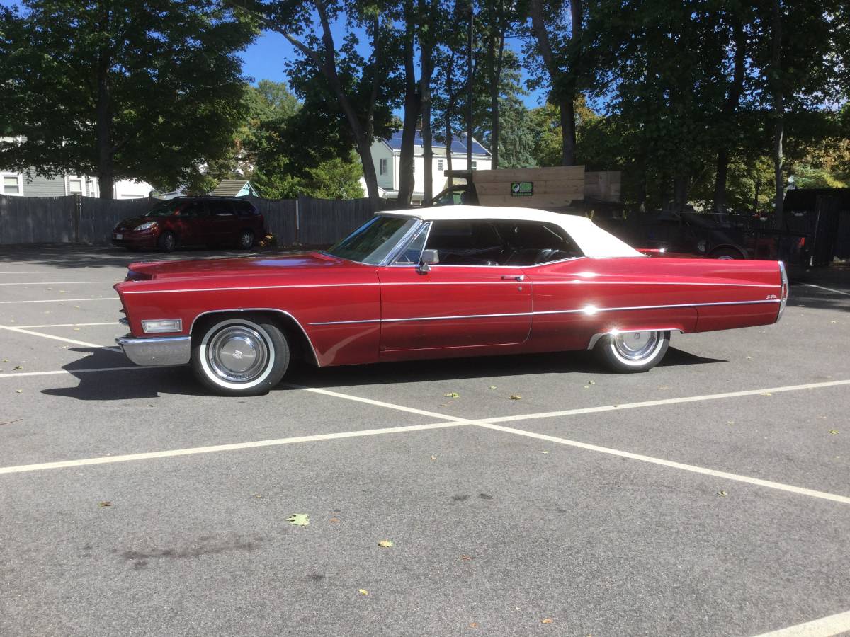 Cadillac-1968-Red
