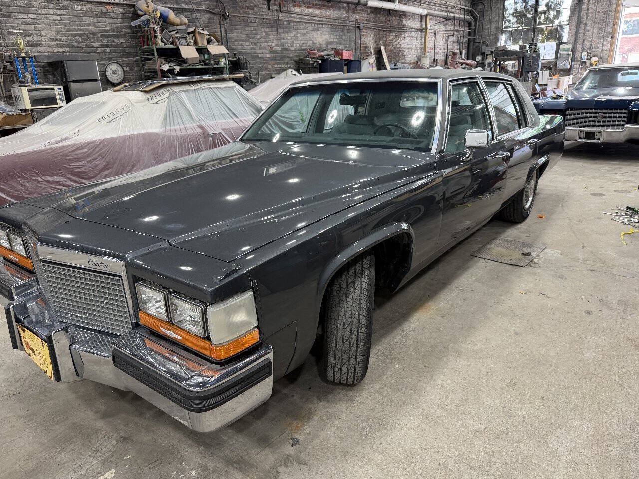 Cadillac-Brougham-1987-Charcoal
