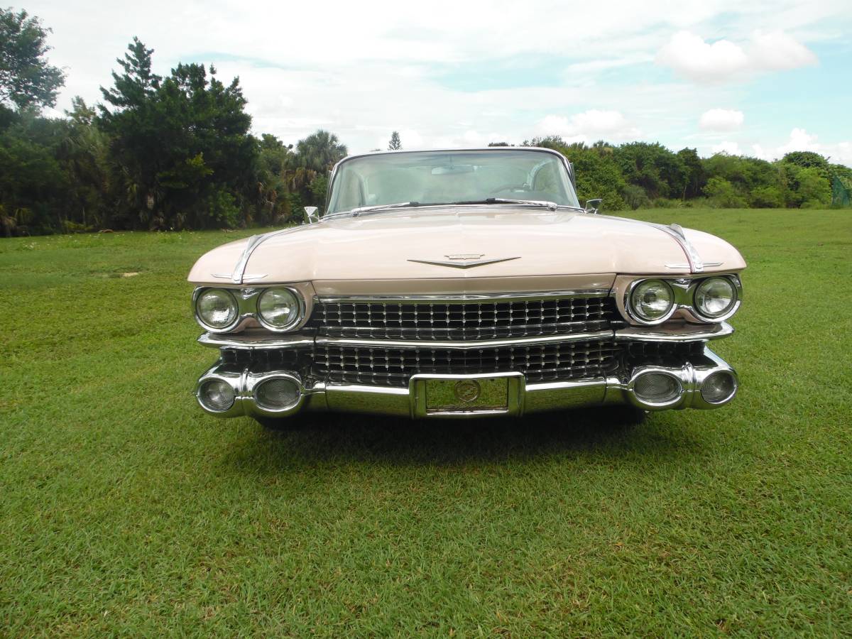 Cadillac-Coupe-de-ville-1959-custom