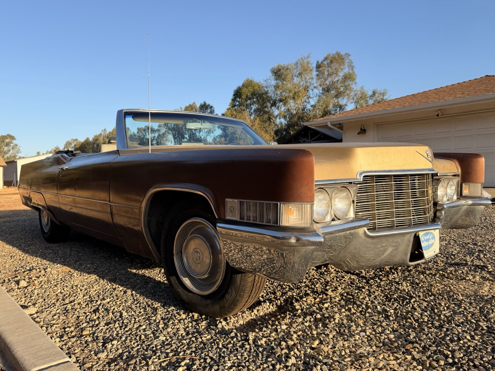 Cadillac-DeVille-1969-Convertible-White