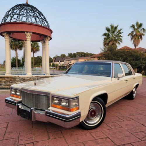 Cadillac-Deville-1980-Beige-Saddle-Leather