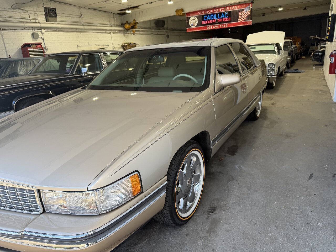 Cadillac-Deville-1995-Black