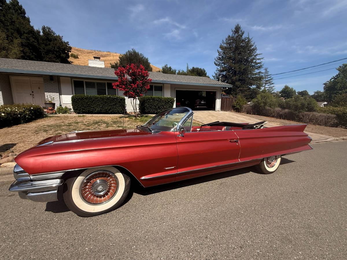Cadillac-Eldorado-1961-Red-Red