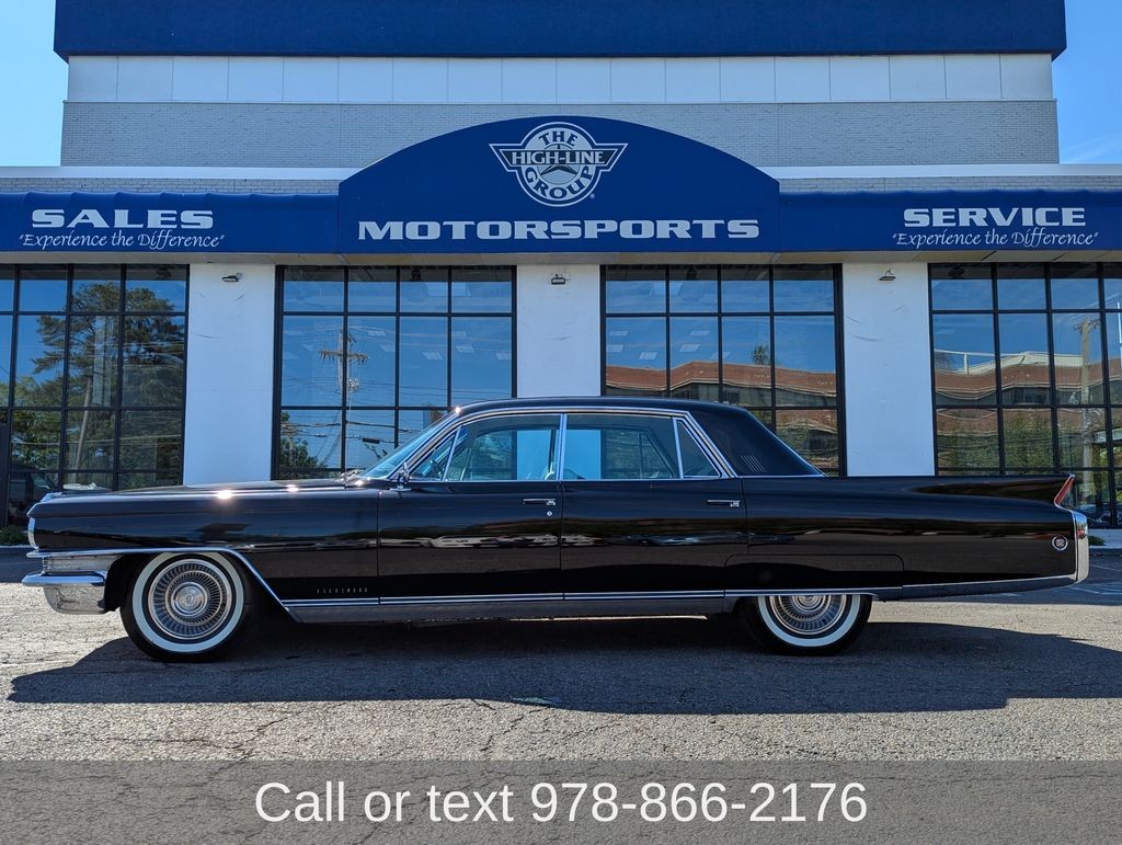 Cadillac-Fleetwood-1963-4D-Sedan-BlackWhite