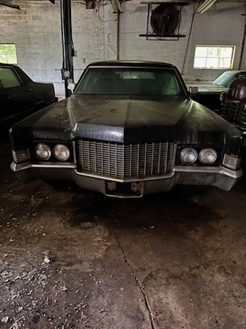 Cadillac-Fleetwood-1970
