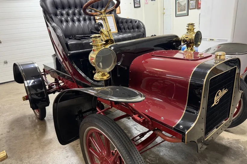 Cadillac-Roadster-1906