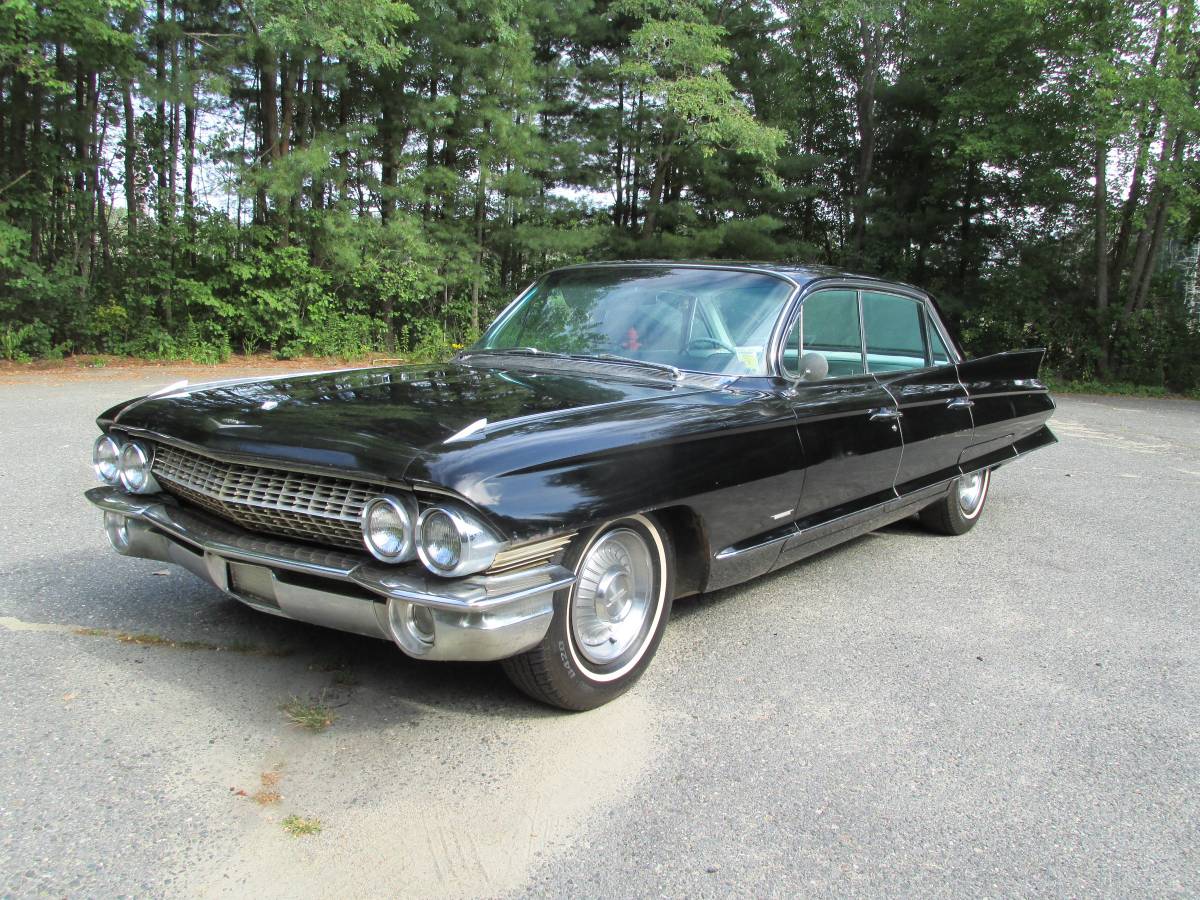 Cadillac-Series-62-1961