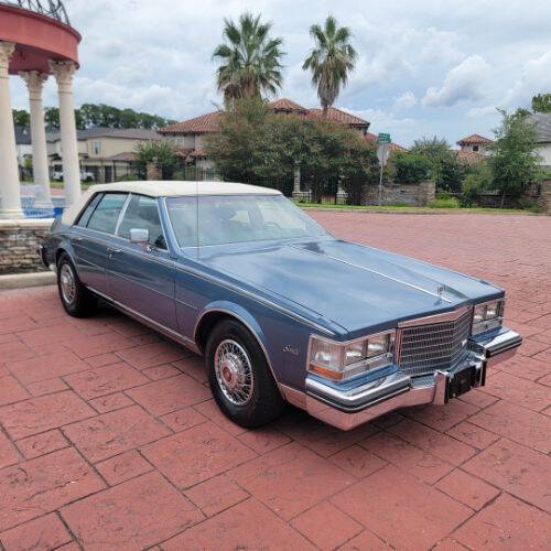 Cadillac-Seville-1985