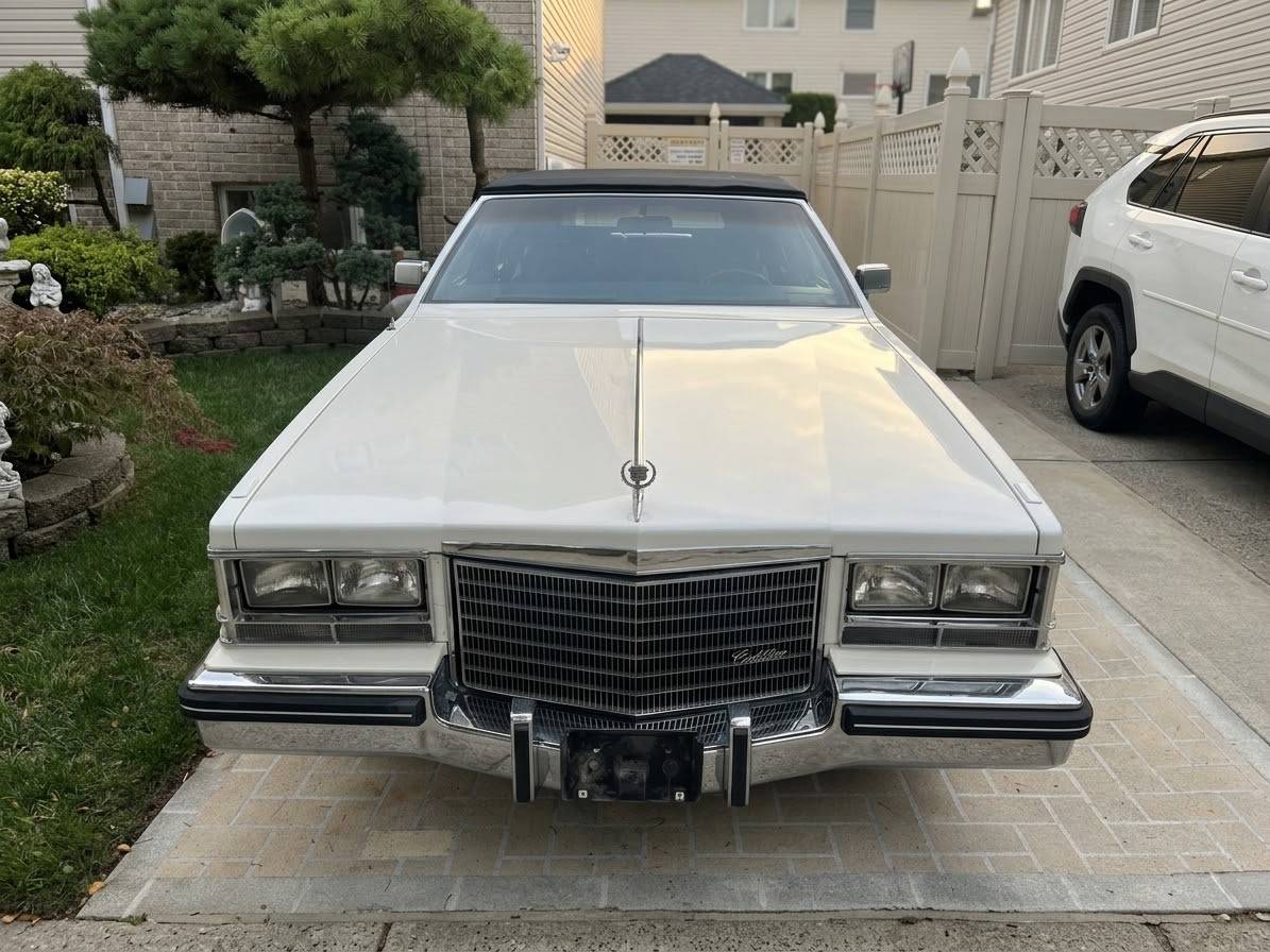 Cadillac-Seville-roadster-1985-White