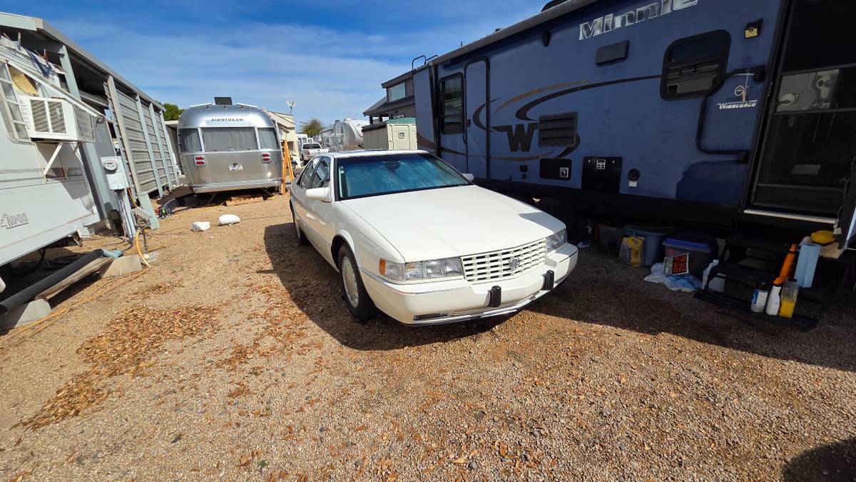 Cadillac-Seville-sts-northstar-1993-White