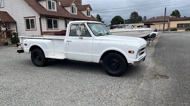 Chevrolet-1-ton-stepside-pickup.-c20-1968-White