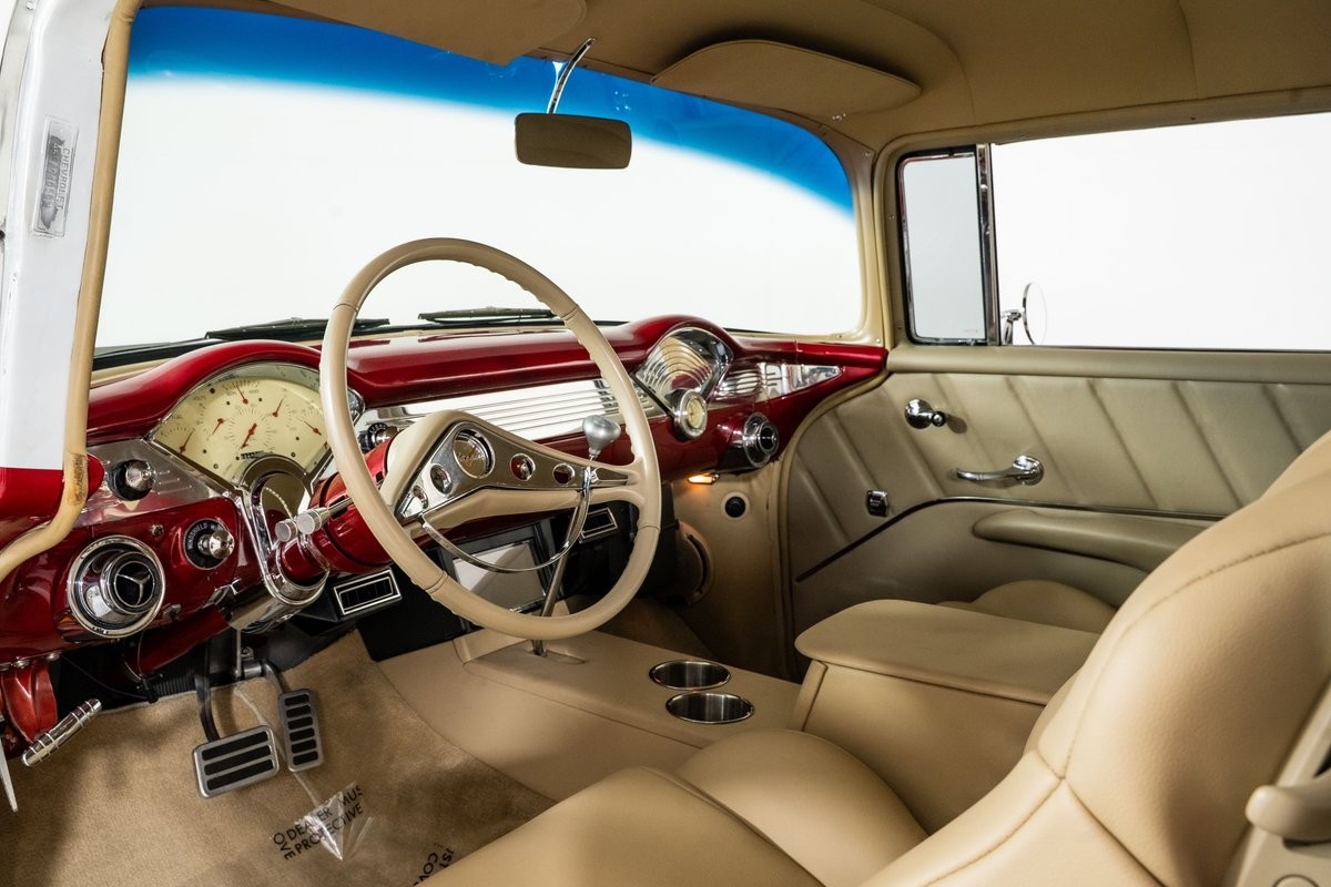 Chevrolet-150-1955-Metallic-Red-Pearl-White