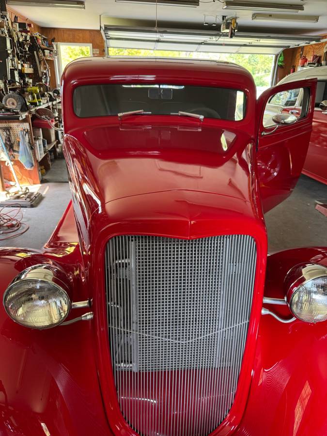 Chevrolet-2-dr-1934-Red