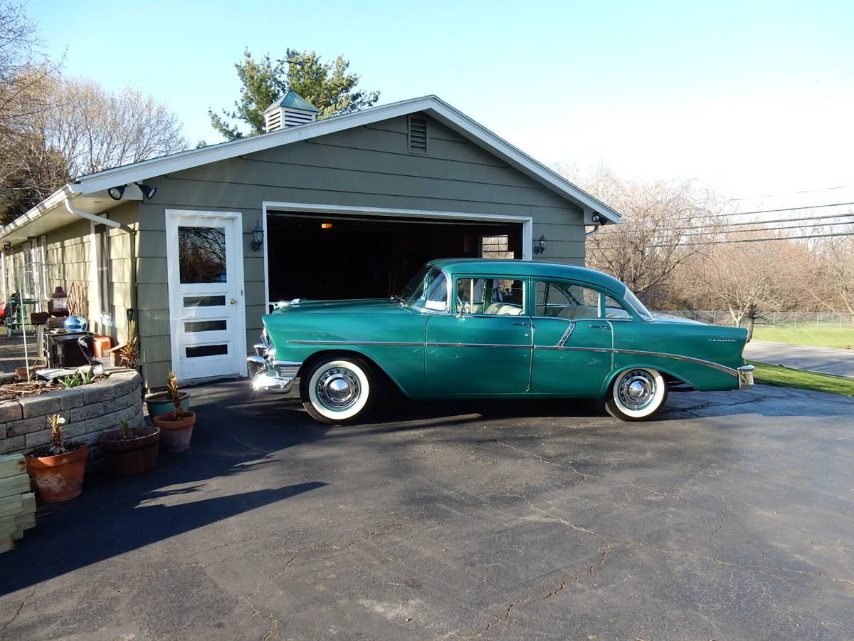 Chevrolet-210-1956-Green