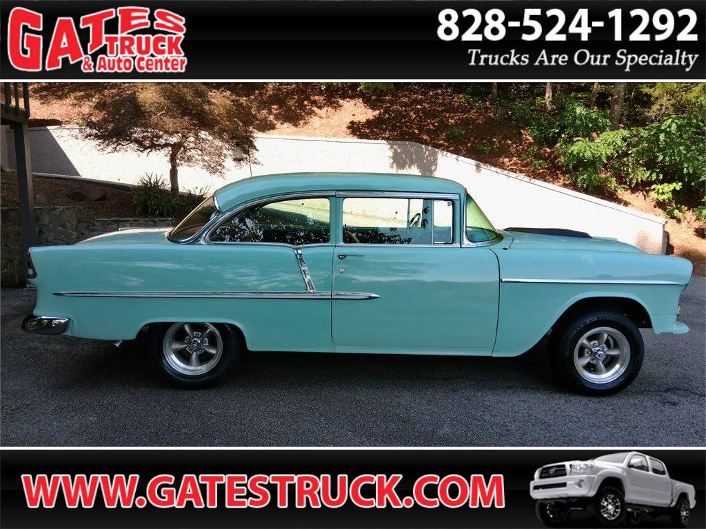 Chevrolet-210-2-door-post-1955-Blue