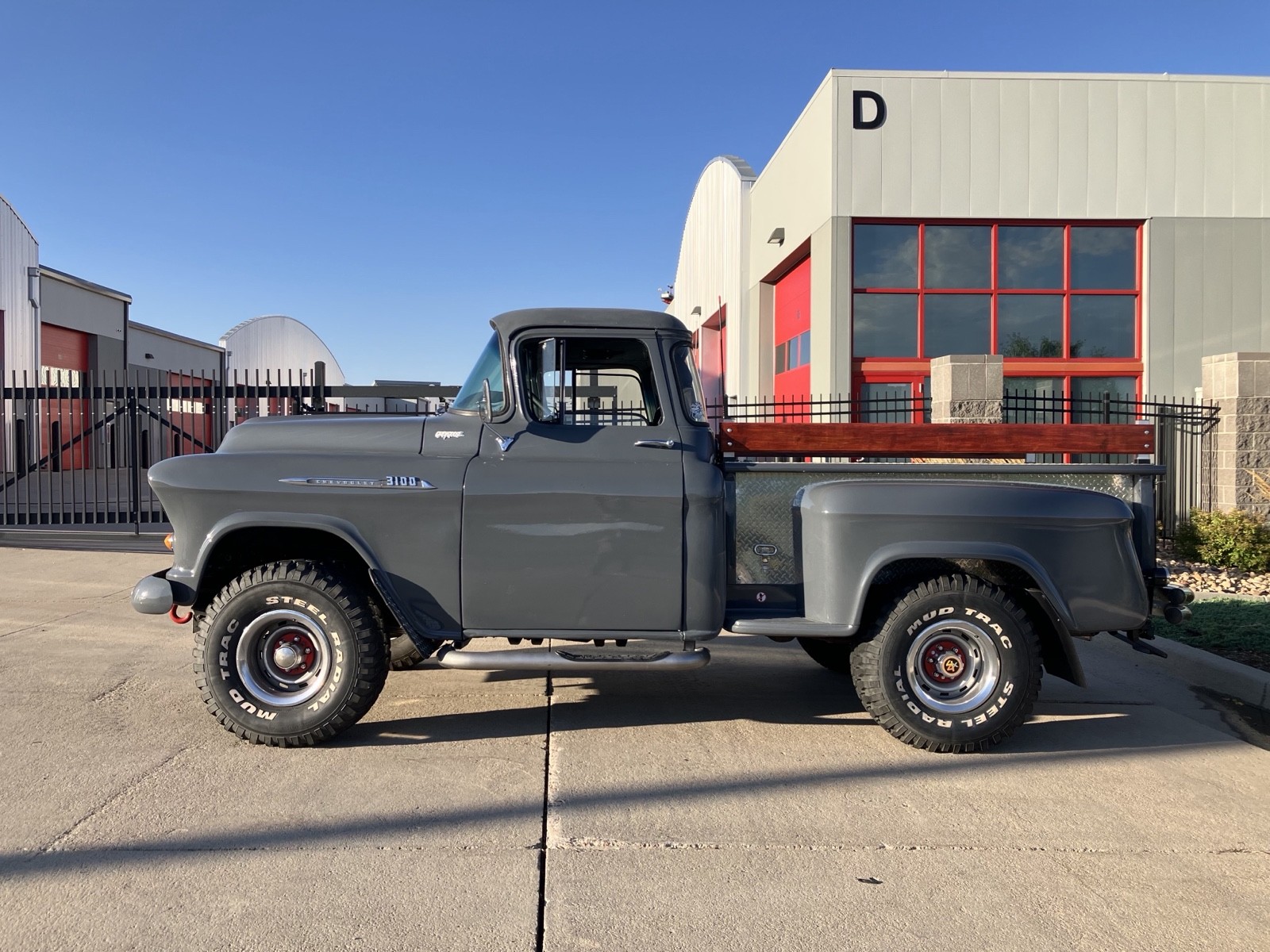 Chevrolet-3100-1955-Pickup