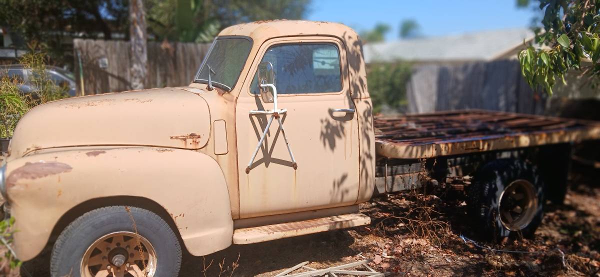 Chevrolet-3500-1951-Brown