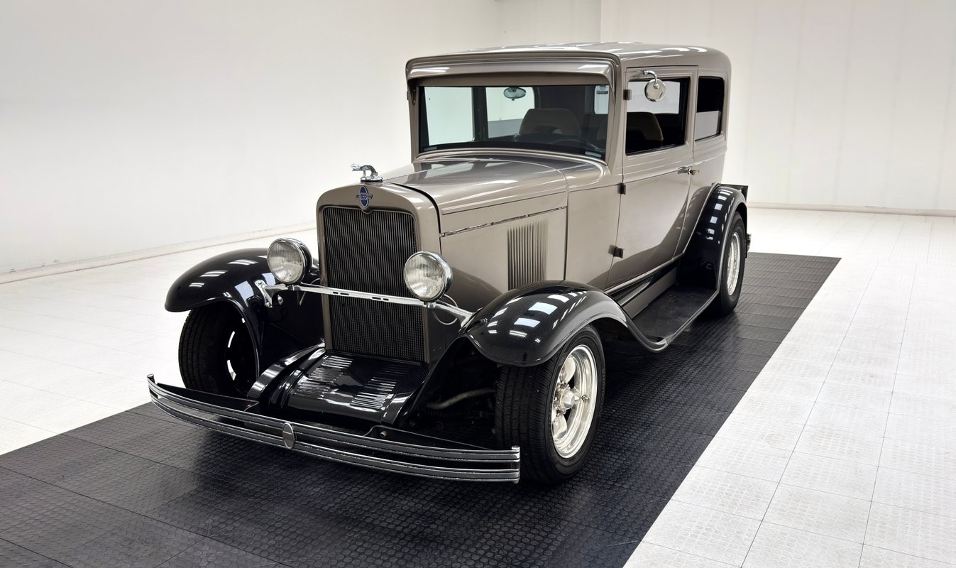 Chevrolet-AD-Universal-1930-Sedan-Black