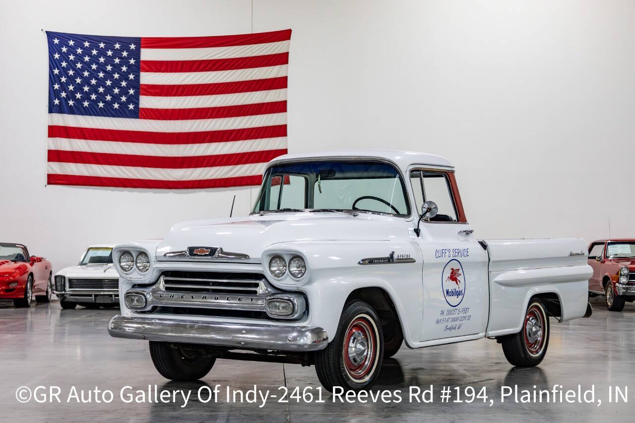 Chevrolet-Apache-1958-White-Black