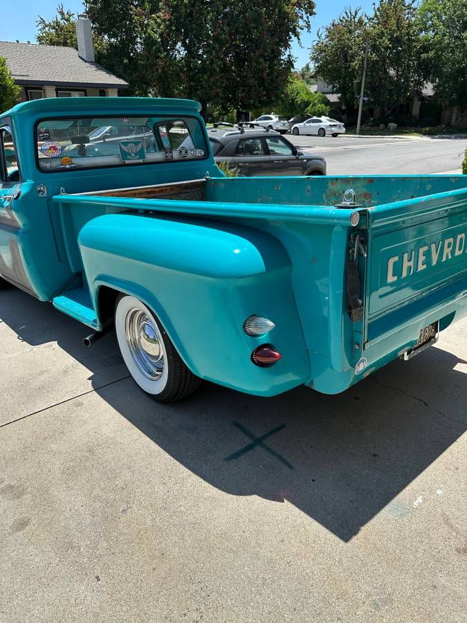 Chevrolet-Apache-1961-custom