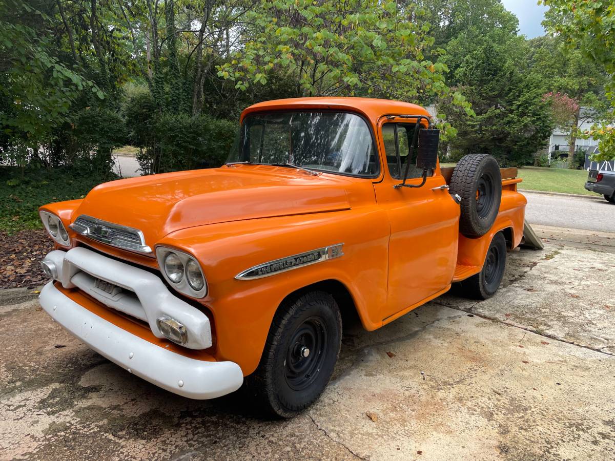 Chevrolet-Apache-step-side-1959-Orange