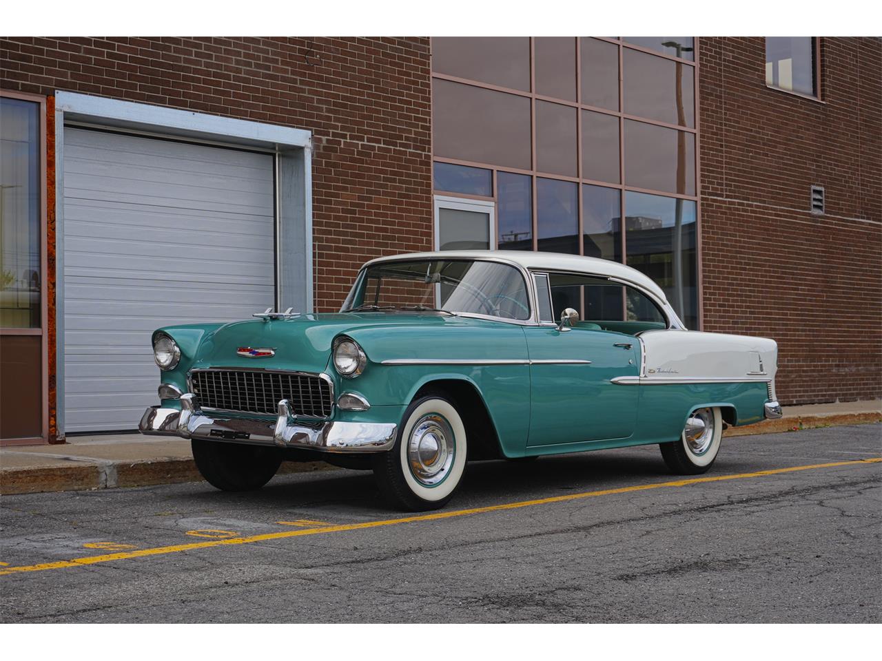Chevrolet-Bel-air-1955-Ivory-Neptune-Green-Green-Beige