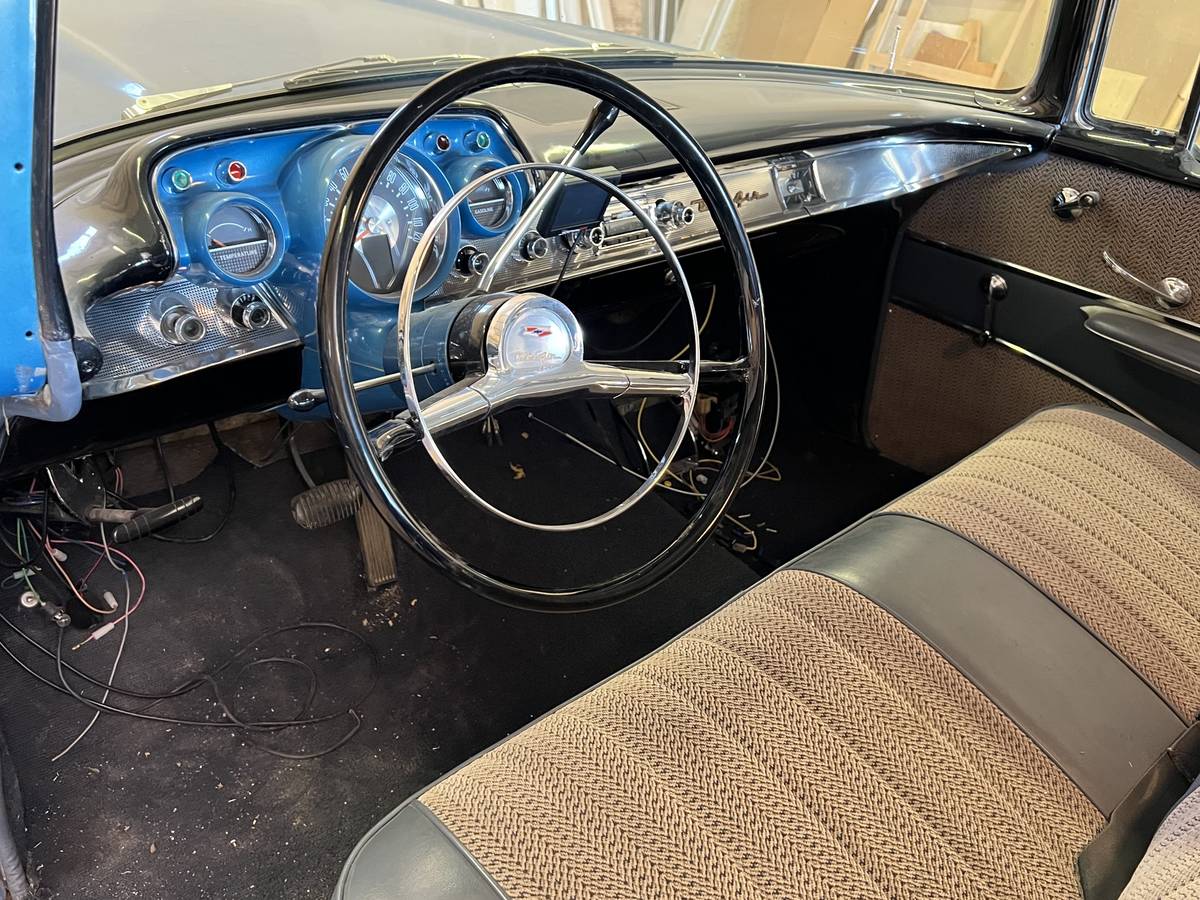 Chevrolet-Bel-air-1957-Blue