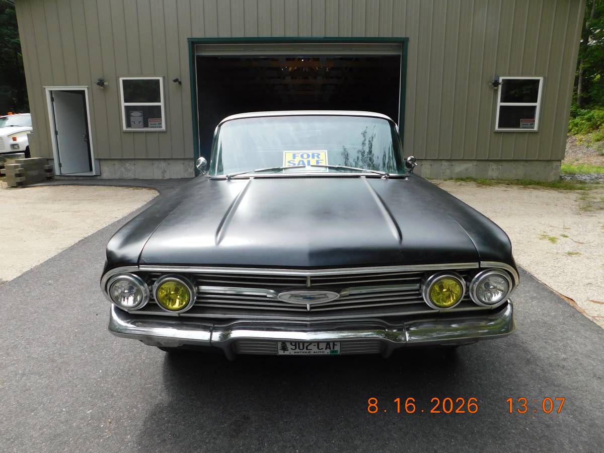 Chevrolet-Belair-4dr-sedan-1960-Black