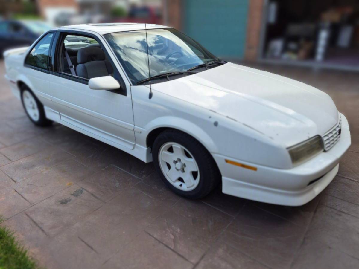 Chevrolet-Beretta-gtz-1991-White