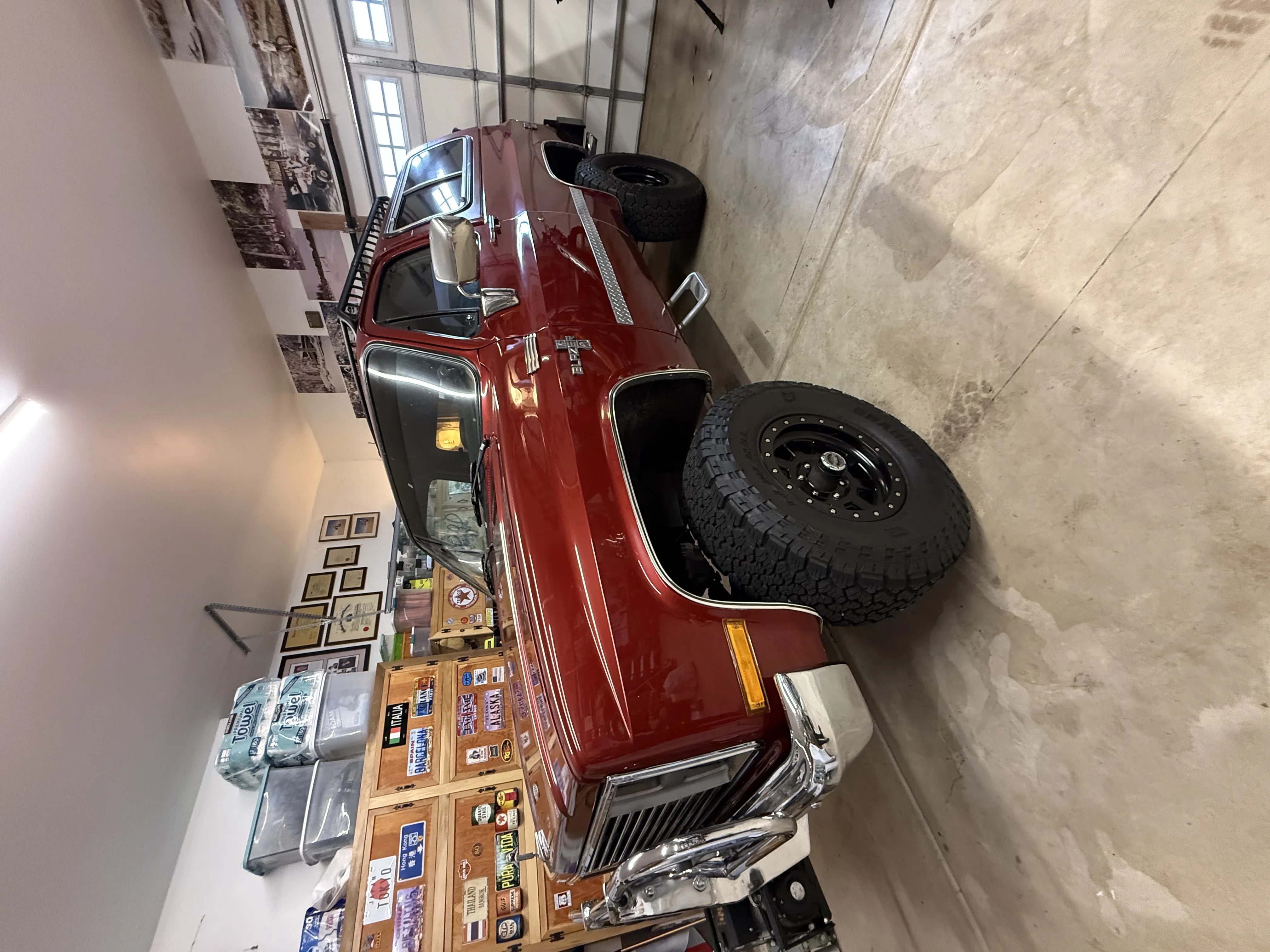 Chevrolet-Blazer-1985-Burgundy-Black